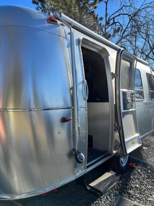Modern Airstream With Amazing View - 10 To 15 Minutes From Kings Canyon National Park Dunlap Exterior foto